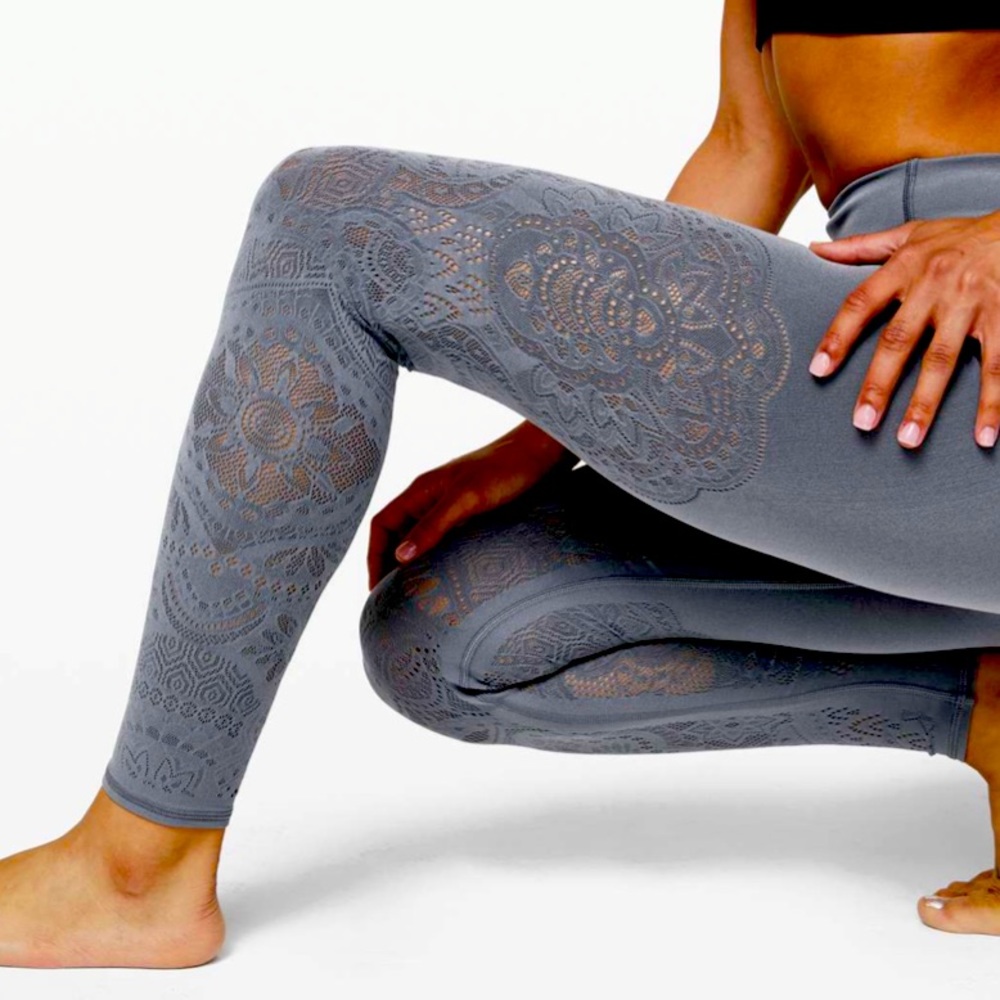 Lululemon Reveal Tight *Zen Expression Solar Gray